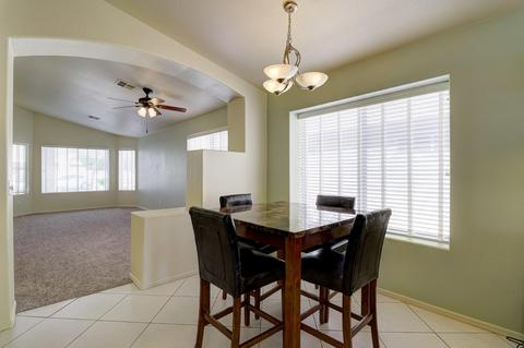 441 N Ocotillo Ln, Gilbert, AZ 85233 photo 2