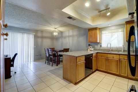 4631 N 77th Dr, Phoenix, AZ 85033 photo 4