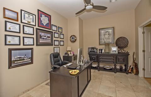 4359 E Lariat Ln, Phoenix, AZ 85050 photo 6
