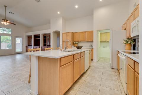 8935 E Hobart St, Mesa, AZ 85207 photo 10