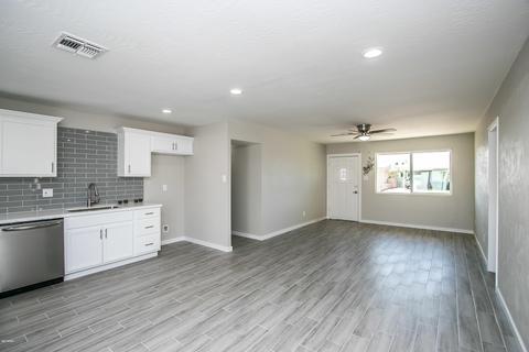 7014 W Wolf St, Phoenix, AZ 85033 photo 6