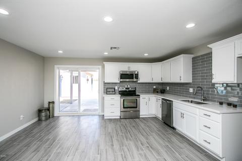 7014 W Wolf St, Phoenix, AZ 85033 photo 8