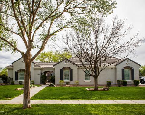 2889 E Page Ct, Gilbert, AZ 85234 photo 1