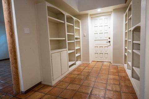 6029 E Linden Ln, Phoenix, AZ 85018 photo 9