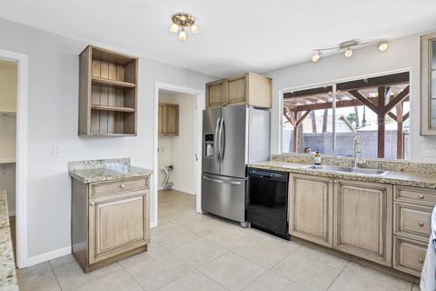 3421 E Dahlia Dr, Phoenix, AZ 85032 photo 9