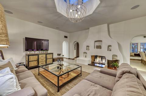 5955 E Orange Blossom Ln, Phoenix, AZ 85018 photo 12
