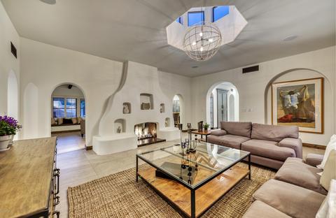 5955 E Orange Blossom Ln, Phoenix, AZ 85018 photo 11