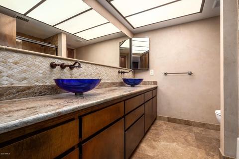 2540 E Turquoise Dr, Phoenix, AZ 85028 photo 7