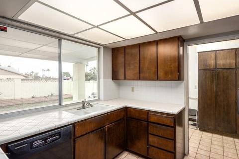 2540 E Turquoise Dr, Phoenix, AZ 85028 photo 15