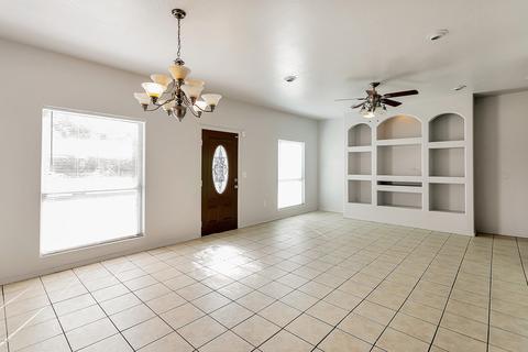 1802 N 37th Dr, Phoenix, AZ 85009 photo 5
