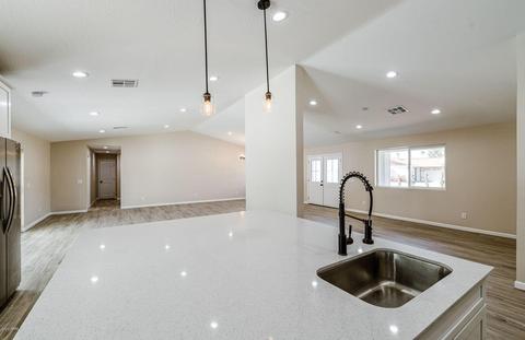 1527 N 26th St, Mesa, AZ 85213 photo 4