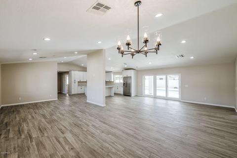 1527 N 26th St, Mesa, AZ 85213 photo 6