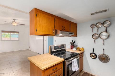 3813 E Laurel Ln, Phoenix, AZ 85028 photo 5