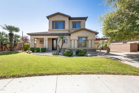697 E Julian Dr, Gilbert, AZ 85295 photo 1