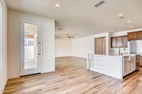 2504 E Nancy Ln, Phoenix, AZ 85042 photo 12