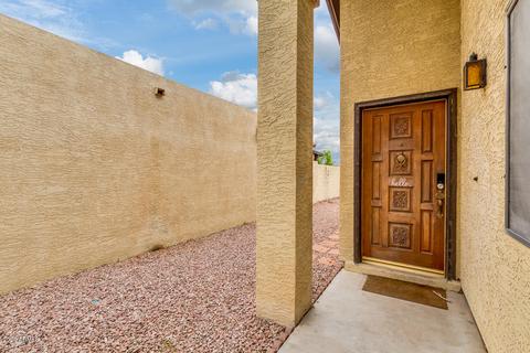 2253 E Flossmoor Cir, Mesa, AZ 85204 photo 4