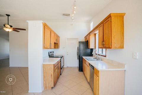 3446 E Angela Dr, Phoenix, AZ 85032 photo 4