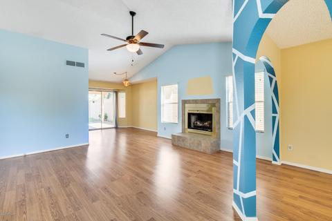 3868 Everett Dr, Phoenix, AZ 85032 photo 5
