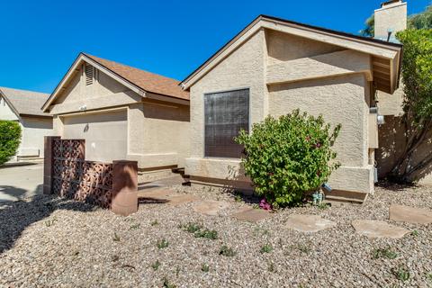 3868 Everett Dr, Phoenix, AZ 85032 photo 3