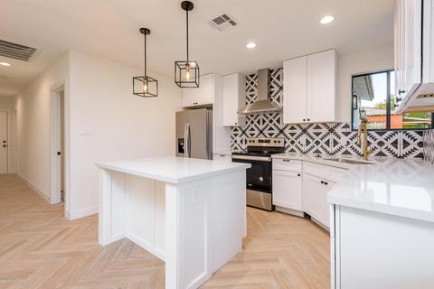 2824 E Avalon Dr, Phoenix, AZ 85016 photo 15