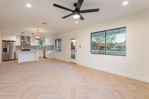 2824 E Avalon Dr, Phoenix, AZ 85016 photo 8