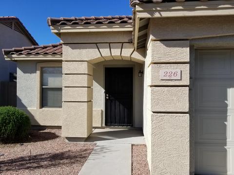 226 E Gwen St, Phoenix, AZ 85042 photo 1