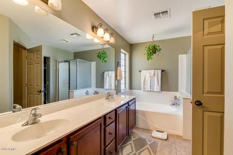 1725 S Cole Dr, Gilbert, AZ 85295 photo 16