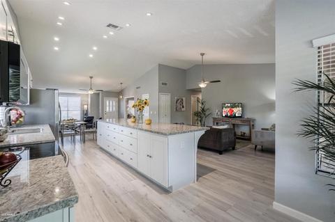 4701 E Paradise Ln, Phoenix, AZ 85032 photo 9