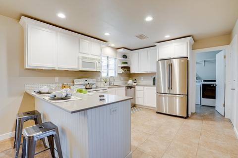 124 E Laurel Ave, Gilbert, AZ 85234 photo 2