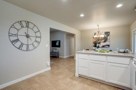 124 E Laurel Ave, Gilbert, AZ 85234 photo 9
