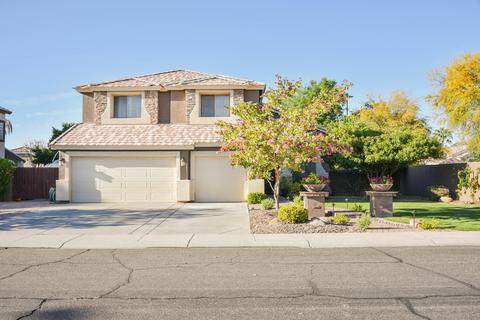 3258 E Macaw Ct, Gilbert, AZ 85297 photo 1