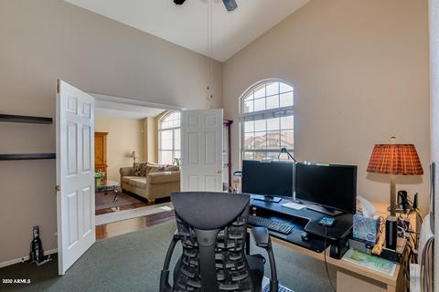 4528 E Thistle Landing Dr, Phoenix, AZ 85044 photo 9