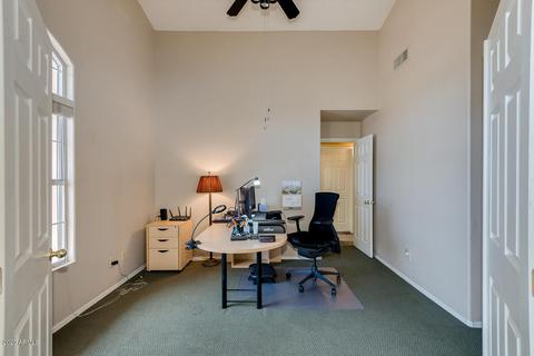 4528 E Thistle Landing Dr, Phoenix, AZ 85044 photo 8