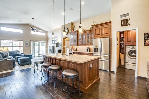 471 E Palomino Dr, Gilbert, AZ 85296 photo 8