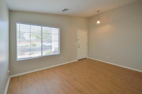 1013 Grenadine Rd, Phoenix, AZ 85040 photo 5