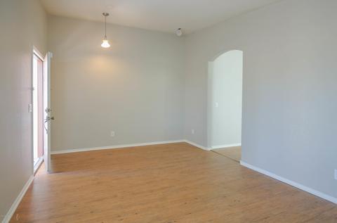 1013 Grenadine Rd, Phoenix, AZ 85040 photo 6