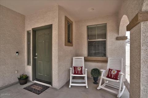 1927 Emily Ln, Gilbert, AZ 85295 photo 2
