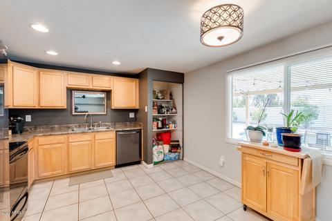 4049 E Ludlow Dr, Phoenix, AZ 85032 photo 12