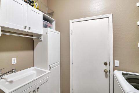 9362 E Hillview Cir, Mesa, AZ 85207 photo 34