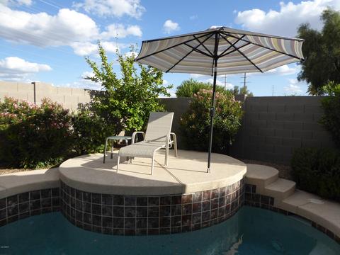 651 S Peppertree Dr, Gilbert, AZ 85296 photo 2
