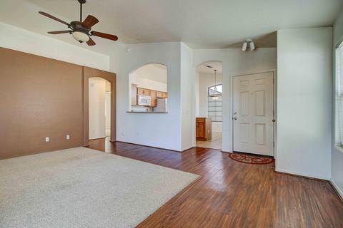 651 S Peppertree Dr, Gilbert, AZ 85296 photo 3
