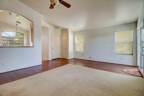 651 S Peppertree Dr, Gilbert, AZ 85296 photo 4