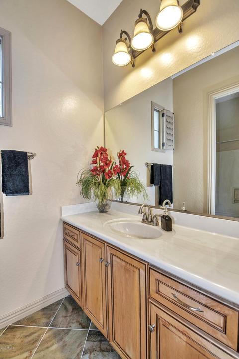 469 E Sunburst Ln, Tempe, AZ 85284 photo 21