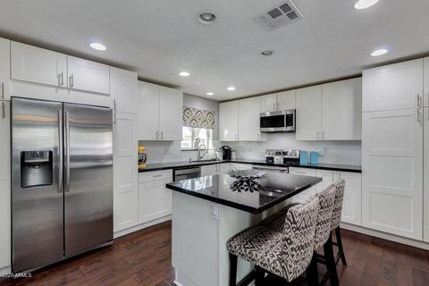 933 E Keim Dr, Phoenix, AZ 85014 photo 5