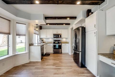 3234 E Longhorn Dr, Phoenix, AZ 85050 photo 9