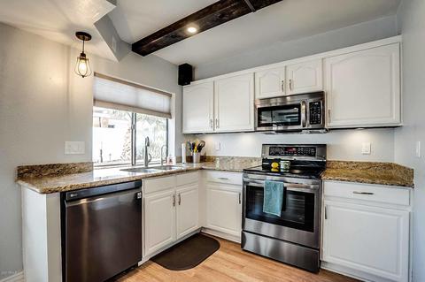 3234 E Longhorn Dr, Phoenix, AZ 85050 photo 7