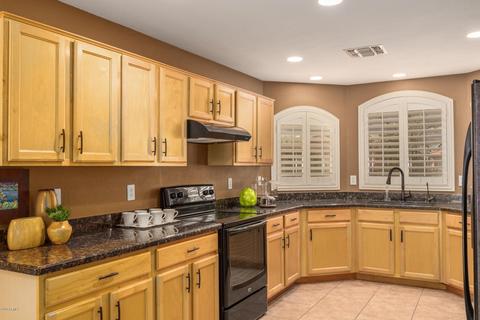 4502 E Lone Cactus Dr, Phoenix, AZ 85050 photo 10