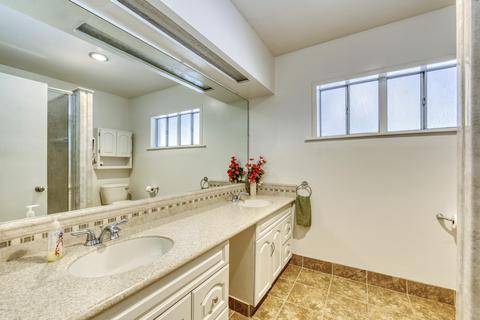 215 E Griswold Rd, Phoenix, AZ 85020 photo 18