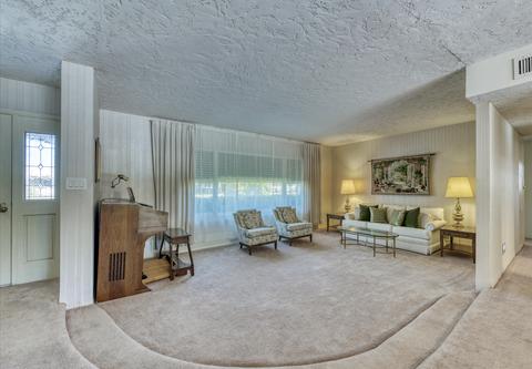 215 E Griswold Rd, Phoenix, AZ 85020 photo 7