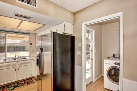 2631 E Mercer Ln, Phoenix, AZ 85028 photo 10